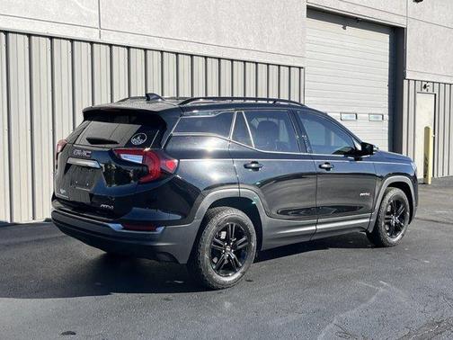 2022 GMC Terrain AT4
