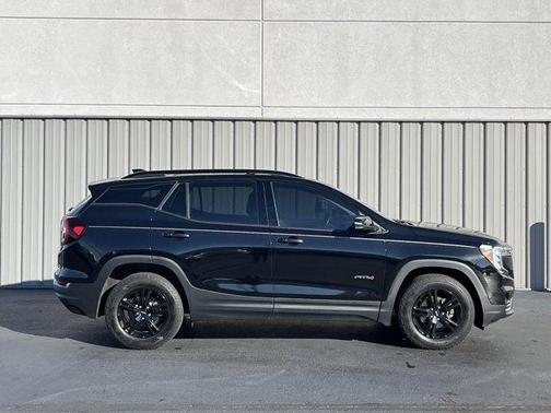 2022 GMC Terrain AT4