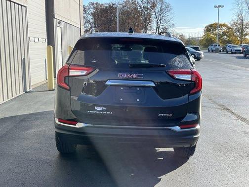 2022 GMC Terrain AT4
