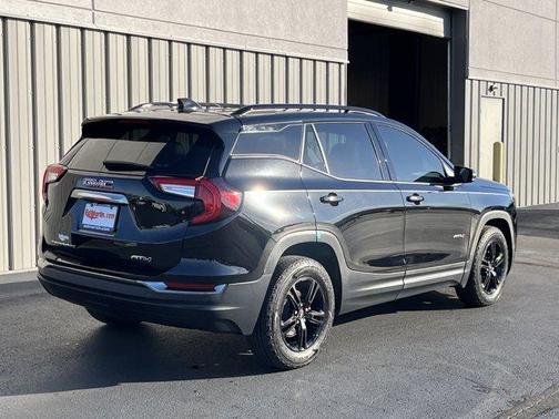 2022 GMC Terrain AT4