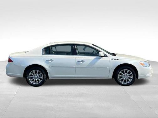White Diamond Clearcoat 2009 Buick Lucerne CXL