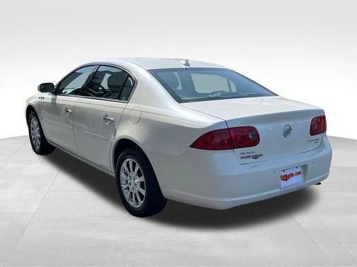 White Diamond Clearcoat 2009 Buick Lucerne CXL