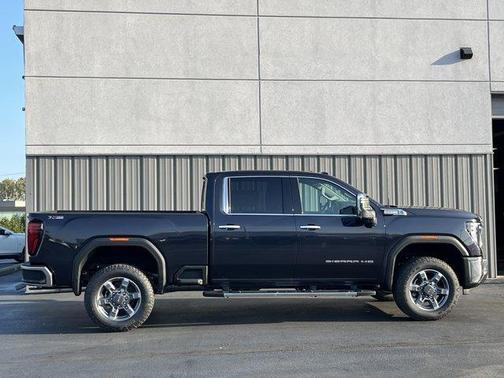 2026 GMC Sierra 3500 SLT