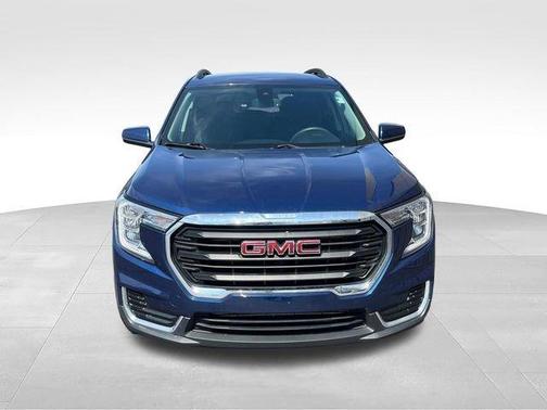 Marine Metallic 2022 GMC Terrain SLE