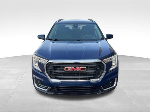 Marine Metallic 2022 GMC Terrain SLE