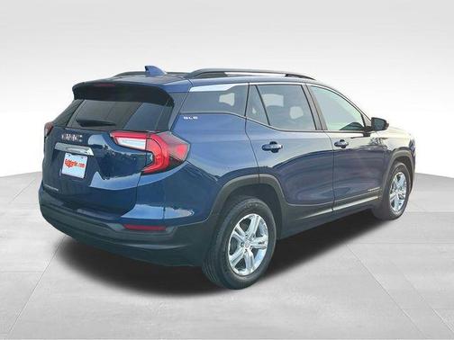 Marine Metallic 2022 GMC Terrain SLE