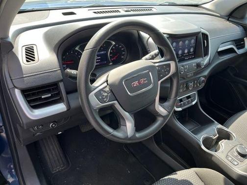 Marine Metallic 2022 GMC Terrain SLE