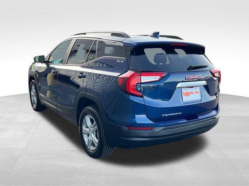 Marine Metallic 2022 GMC Terrain SLE