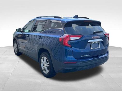 Marine Metallic 2022 GMC Terrain SLE
