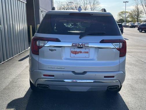 2020 GMC Acadia Denali