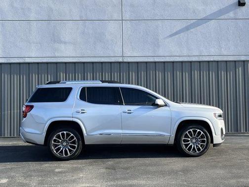 2020 GMC Acadia Denali