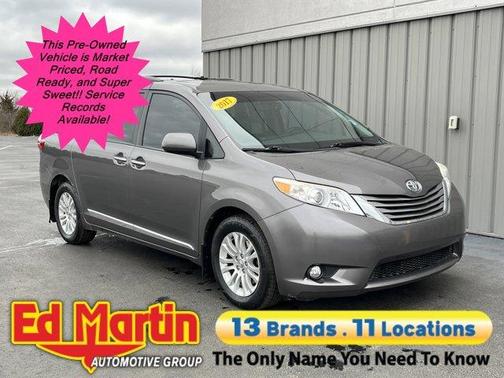 2017 Toyota Sienna XLE