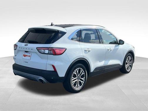Star White 2022 Ford Escape SEL