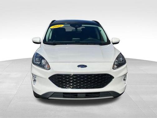 Star White 2022 Ford Escape SEL