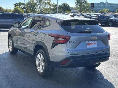 2025 Chevrolet Trax LS