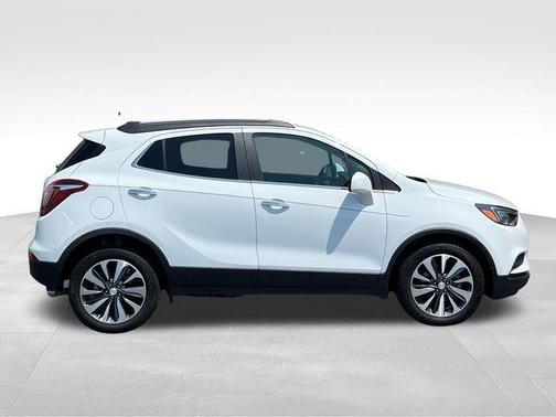 Summit White 2022 Buick Encore Preferred