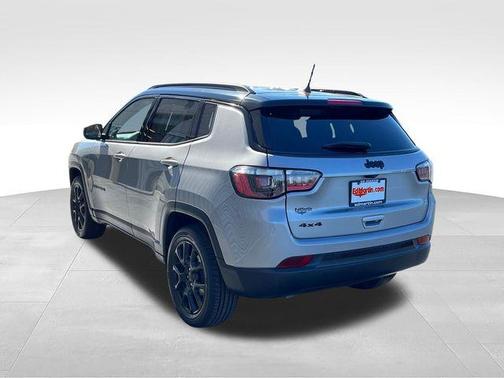 Billet Silver Metallic Clearcoat 2023 Jeep Compass Altitude