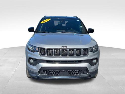 Billet Silver Metallic Clearcoat 2023 Jeep Compass Altitude