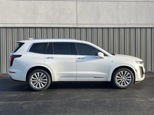 Crystal White Tri-Coat 2024 Cadillac XT6 Premium Luxury AWD