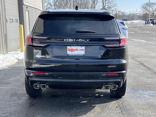 2026 GMC Acadia FWD Denali Ultimate