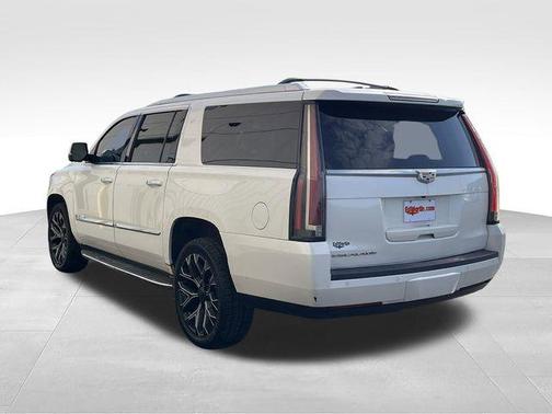White Diamond Clearcoat 2015 Cadillac Escalade ESV Luxury