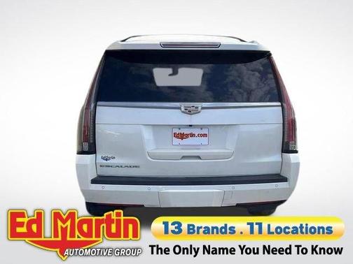 White Diamond Clearcoat 2015 Cadillac Escalade ESV Luxury