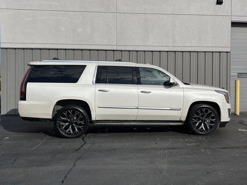 2015 Cadillac Escalade ESV Luxury