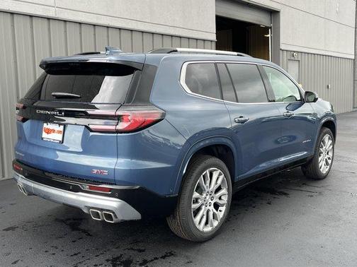 2025 GMC Acadia Denali