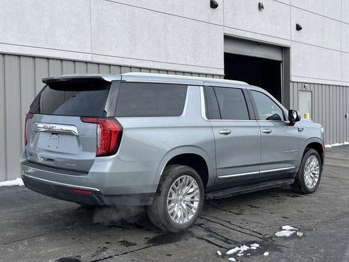 2024 GMC Yukon XL SLT
