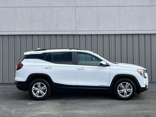 2022 GMC Terrain SLE