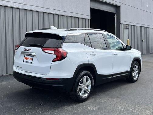 2022 GMC Terrain SLE