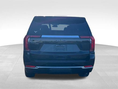 Onyx Black 2025 GMC Yukon Elevation