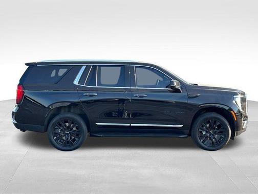 Onyx Black 2025 GMC Yukon Elevation