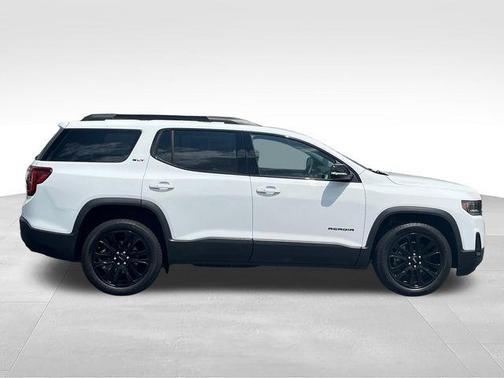 Summit White 2023 GMC Acadia SLT