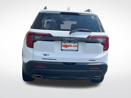 Summit White 2023 GMC Acadia SLT