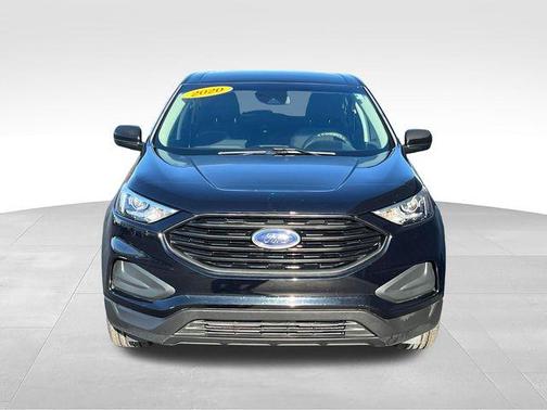 Black Metallic 2020 Ford Edge SE