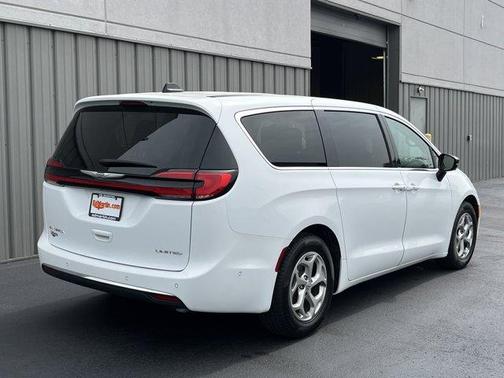 2024 Chrysler Pacifica Limited
