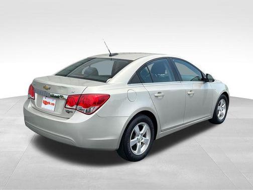 Champagne Silver 2016 Chevrolet Cruze Limited 1LT