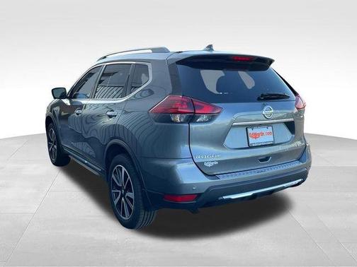 Gun Metallic 2019 Nissan Rogue SL