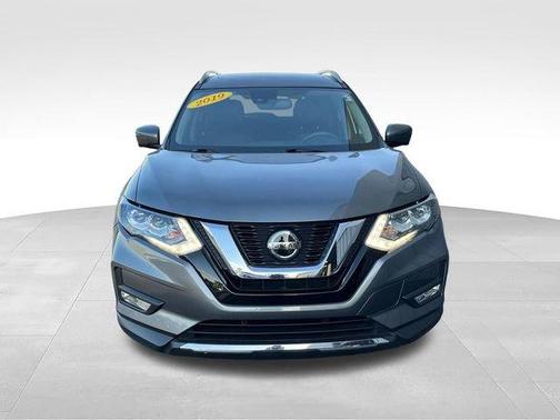 Gun Metallic 2019 Nissan Rogue SL