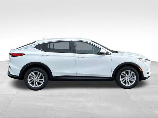 Summit White 2026 Buick Envista Preferred