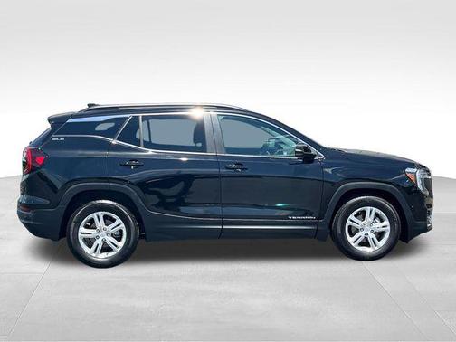 Ebony Twilight Metallic 2024 GMC Terrain SLE