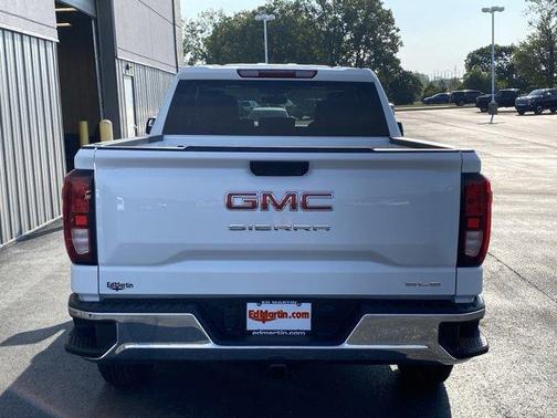 2025 GMC Sierra 1500 SLE