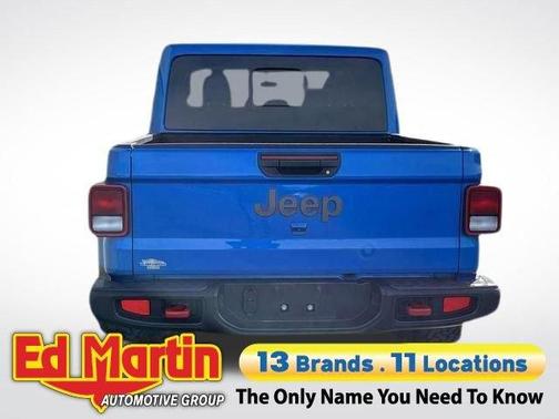 Hydro Blue Pearlcoat 2023 Jeep Gladiator Rubicon