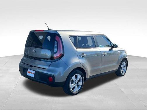 Titanium Gray 2018 Kia Soul Base
