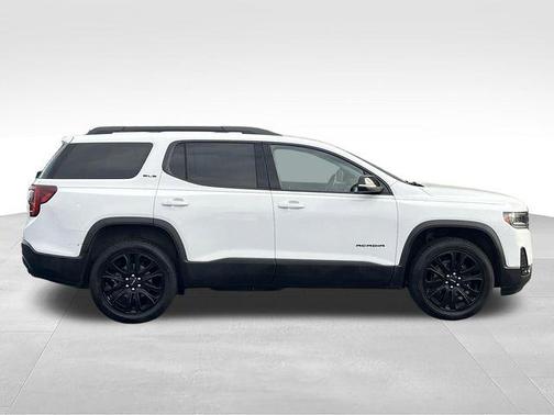 Summit White 2023 GMC Acadia SLE