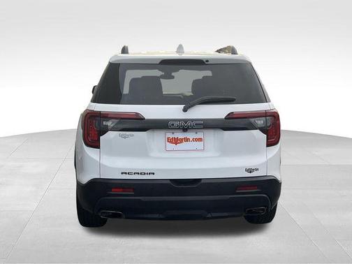 Summit White 2023 GMC Acadia SLE