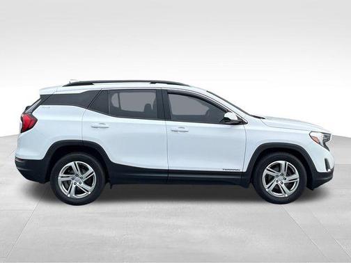 Summit White 2020 GMC Terrain SLE