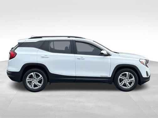 Summit White 2020 GMC Terrain SLE