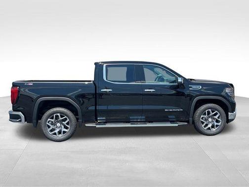 Onyx Black 2026 GMC Sierra 1500 SLT